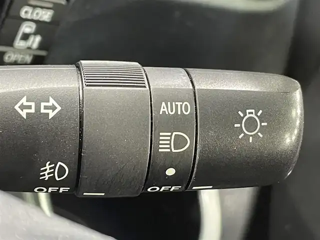 トヨタ シエンタ ハイブリッド ファンベースG 愛知県 2020(令2)年 4.5万km ブラックマイカ 純正ナビ/パノラミックビューモニター/両側パワースライドドア/衝突軽減ブレーキ/レーンキープアシスト/クリアランスソナー　　/クルーズコントロール/前後ドライブレコーダー/ビルトインETC /アクセサリーソケット/ＬＥＤヘッドライト/オートハイビーム/ISOFIX/純正フロアマット