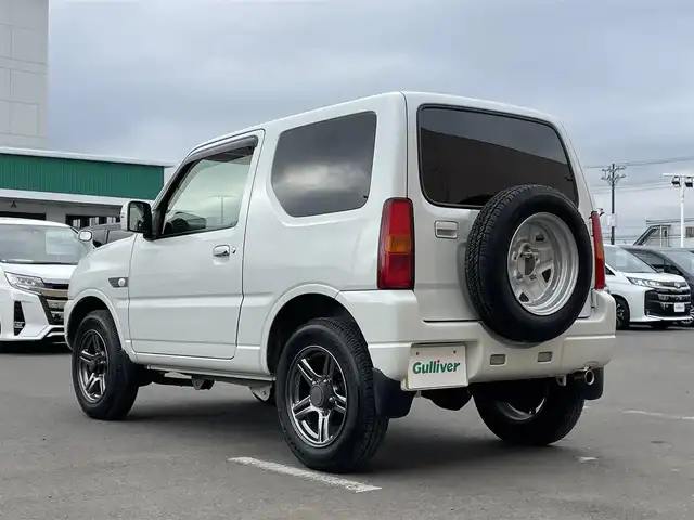 スズキ ジムニー ランドベンチャー 東京都 2015(平27)年 3.2万km パールホワイト ４ＷＤ　/５Ｆ　/純正ナビ　/フルセグＴＶ　/シートヒーター　/ミラー型前後ドラレコ　/合皮シート　/純正フロアマット　/ドアバイザー　/純正１６インチＡＷ　/Ｂｌｕｅｔｏｏｔｈ　/禁煙