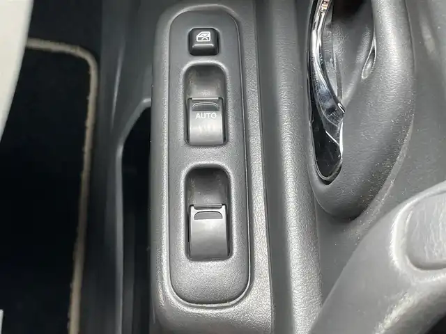 スズキ ジムニー ランドベンチャー 東京都 2015(平27)年 3.2万km パールホワイト ４ＷＤ　/５Ｆ　/純正ナビ　/フルセグＴＶ　/シートヒーター　/ミラー型前後ドラレコ　/合皮シート　/純正フロアマット　/ドアバイザー　/純正１６インチＡＷ　/Ｂｌｕｅｔｏｏｔｈ　/禁煙