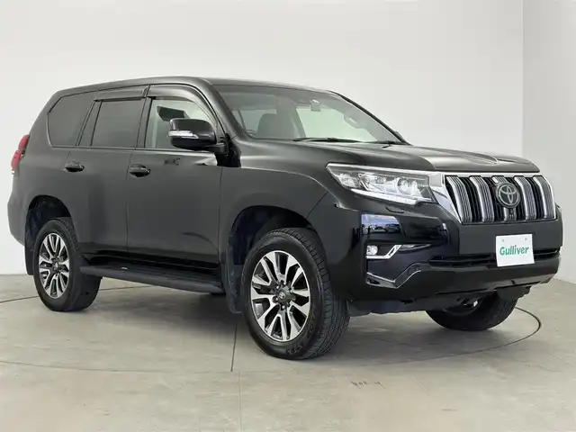 トヨタ ランドクルーザー プラド TX Lパッケージ 愛知県 2023(令5)年 1万km アティチュードブラックマイカ サンルーフ/純正9インチナビ/アラウンドビューモニター/トヨタセーフティセンス/衝突被害軽減システム/クルーズコントロール/ブラインドスポットモニター/横滑り防止装置/コーナーセンサー/レーンキープアシスト/オートライト/オートマチックハイビーム/LEDヘッドライト/LEDフォグランプ/パワーシート/シートヒーター/前後ドライブレコーダー/ETC2.0/ヘッドライトウォッシャー/純正フロアマット/純正AW/スペアタイヤ/プッシュスタート/スマートキー