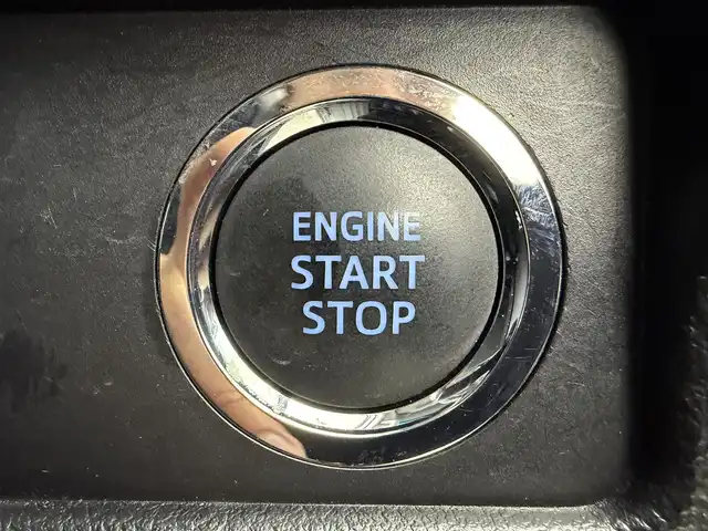 トヨタ ランドクルーザー プラド TX Lパッケージ 愛知県 2023(令5)年 1万km アティチュードブラックマイカ サンルーフ/純正9インチナビ/アラウンドビューモニター/トヨタセーフティセンス/衝突被害軽減システム/クルーズコントロール/ブラインドスポットモニター/横滑り防止装置/コーナーセンサー/レーンキープアシスト/オートライト/オートマチックハイビーム/LEDヘッドライト/LEDフォグランプ/パワーシート/シートヒーター/前後ドライブレコーダー/ETC2.0/ヘッドライトウォッシャー/純正フロアマット/純正AW/スペアタイヤ/プッシュスタート/スマートキー