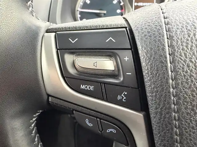 トヨタ ランドクルーザー プラド TX Lパッケージ 愛知県 2023(令5)年 1万km アティチュードブラックマイカ サンルーフ/純正9インチナビ/アラウンドビューモニター/トヨタセーフティセンス/衝突被害軽減システム/クルーズコントロール/ブラインドスポットモニター/横滑り防止装置/コーナーセンサー/レーンキープアシスト/オートライト/オートマチックハイビーム/LEDヘッドライト/LEDフォグランプ/パワーシート/シートヒーター/前後ドライブレコーダー/ETC2.0/ヘッドライトウォッシャー/純正フロアマット/純正AW/スペアタイヤ/プッシュスタート/スマートキー