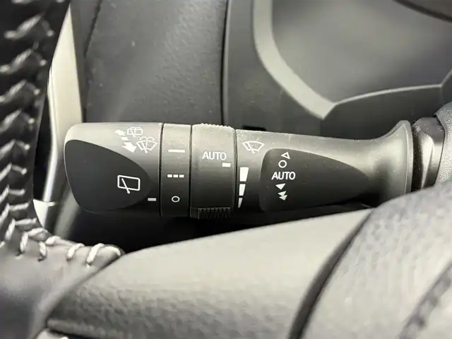 トヨタ ランドクルーザー プラド TX Lパッケージ 愛知県 2023(令5)年 1万km アティチュードブラックマイカ サンルーフ/純正9インチナビ/アラウンドビューモニター/トヨタセーフティセンス/衝突被害軽減システム/クルーズコントロール/ブラインドスポットモニター/横滑り防止装置/コーナーセンサー/レーンキープアシスト/オートライト/オートマチックハイビーム/LEDヘッドライト/LEDフォグランプ/パワーシート/シートヒーター/前後ドライブレコーダー/ETC2.0/ヘッドライトウォッシャー/純正フロアマット/純正AW/スペアタイヤ/プッシュスタート/スマートキー