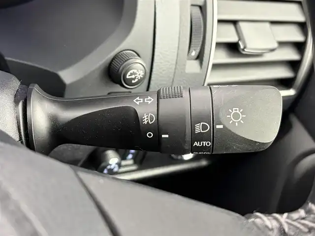 トヨタ ランドクルーザー プラド TX Lパッケージ 愛知県 2023(令5)年 1万km アティチュードブラックマイカ サンルーフ/純正9インチナビ/アラウンドビューモニター/トヨタセーフティセンス/衝突被害軽減システム/クルーズコントロール/ブラインドスポットモニター/横滑り防止装置/コーナーセンサー/レーンキープアシスト/オートライト/オートマチックハイビーム/LEDヘッドライト/LEDフォグランプ/パワーシート/シートヒーター/前後ドライブレコーダー/ETC2.0/ヘッドライトウォッシャー/純正フロアマット/純正AW/スペアタイヤ/プッシュスタート/スマートキー