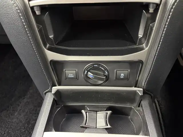 トヨタ ランドクルーザー プラド TX Lパッケージ 愛知県 2023(令5)年 1万km アティチュードブラックマイカ サンルーフ/純正9インチナビ/アラウンドビューモニター/トヨタセーフティセンス/衝突被害軽減システム/クルーズコントロール/ブラインドスポットモニター/横滑り防止装置/コーナーセンサー/レーンキープアシスト/オートライト/オートマチックハイビーム/LEDヘッドライト/LEDフォグランプ/パワーシート/シートヒーター/前後ドライブレコーダー/ETC2.0/ヘッドライトウォッシャー/純正フロアマット/純正AW/スペアタイヤ/プッシュスタート/スマートキー