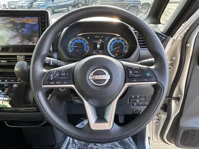 日産 ルークス HWS X プロパイロットED 愛媛県 2024(令6)年 0.2万km フローズンバニラパール 純正SDナビ（Bluetooth/フルセグTV）/アラウンドビューモニター/スマートルームミラー/プロパイロット/アダプティブクルーズコントロール/両側パワースライドドア/前後ドライブレコーダー/純正フロアマット/純正14インチアルミホイール/前後コーナーセンサー/LEDヘッドライト/フォグランプ/スマートキー