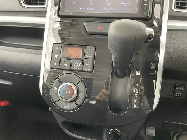 ダイハツ タント X VS SAⅢ 大分県 2019(令1)年 3.9万km レーザーブルークリスタルシャイン スマートアシスト/・衝突軽減ブレーキ/・車線逸脱警報/・オートハイビーム/純正ナビ/（フルセグ/CD/DVD/Bluetooth）/全方位カメラ/両側パワースライドドア/ETC/前後ドライブレコーダー/D席シートヒーター/ステアリングスイッチ/プッシュスタート・スマートキー/純正アルミホイール