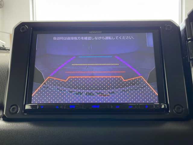 スズキ ジムニー XC 千葉県 2019(令1)年 3.9万km ジャングルグリーン 純正ナビ/・FM/AM CD DVD USB BT ワンセグTV/クルーズコントロールシステム/デュアルセンサーブレーキサポート/車線逸脱警報機能/ふらつき警報機能/先行車発進お知らせ機能/標識認識機能/エマージェンシーストップシグナル/マルチインフォメーションディスプレイ/前席シートヒーター/ETC/ドライブレコーダー/副変速機/スマートフォンホルダー/ヒルディセントコントロール/ヒーテッドドアミラー/本革巻ステアリングホイール/ステアリングオーディオスイッチ/アシストグリップ/助手席ウォークイン/アイドリングストップシステム/16インチアルミホイール/ドアバイザー/プッシュスタート/ヘッドライトウォッシャー