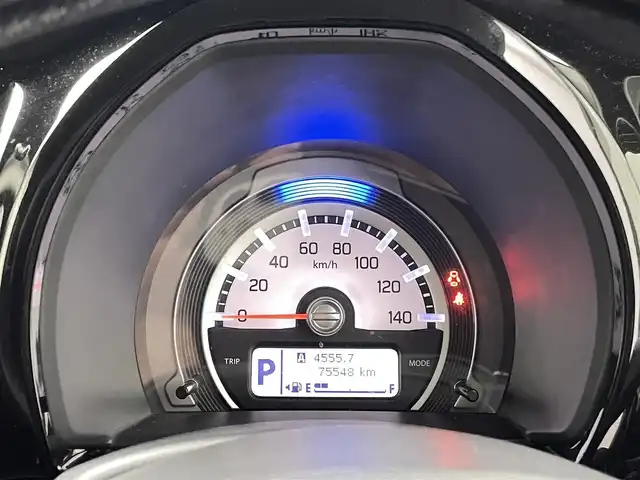スズキ ハスラー Jスタイル Ⅱ 熊本県 2016(平28)年 7.6万km クールカーキパールメタリック/ホワイト2トーンルーフ ワンオーナー/社外ナビAVN-G05（ＣＤ・フルセグ・ＵＳＢ）/バックカメラ　/ＥＴＣ　/前席シートヒーター　/アイドリングストップ　/スズキセーフティサポート/・デュアルカメラブレーキサポート/・後退時ブレーキサポート/・誤発進抑制機能/・車線逸脱抑制機能/・車線逸脱警報機能/・ふらつき警報機能　/横滑り防止　/ハーフレザーシート/社外フロアマット/純正１５インチAW/オートライト　/ＬＥＤヘッドライト/フォグライト/スマートキー/プッシュスタート/保証書/取扱説明書