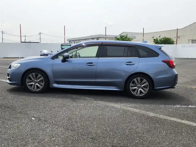 スバル レヴォーグ 1．6GT アイサイト プラウドED 秋田県 2015(平27)年 7.2万km スティールブルーグレーM 〇社外ナビ/〇フルセグTV/〇バックカメラ/〇ETC/〇4WD/〇ターボ/〇アイサイトVer3/〇プリクラッシュブレーキ/〇全車速追従機能付クルーズコントロール/〇ヒルホールド機能付電動パーキングブレーキ/〇LEDヘッドランプ/〇オートライト/〇フォグランプ/〇純正17インチアルミ/〇革巻きステアリング/〇パドルシフト/〇パワーシート（運転席）/〇USB電源/〇キーレスアクセス/〇禁煙車