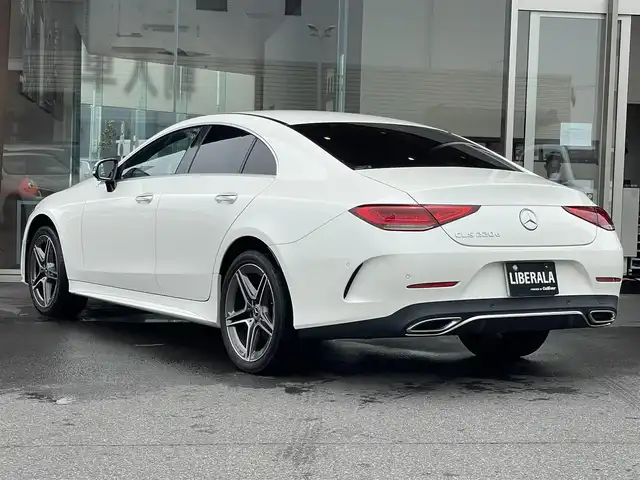 メルセデス・ベンツ ＣＬＳ２２０ｄ スポーツ エクスクルーシブPKG 鹿児島県 2019(平31)年 2万km ダイヤモンドホワイト 禁煙車/サンルーフ/純正HDDナビ(Bluetooth/フルセグ)/全周囲カメラ/USB/純正ETC/前後ドライブレコーダー/クルーズコントロール追従走行有/レザーシート（本革)/パワーシート(運転席/助手席)/シートヒーター(運転席/助手席)/エアシート(運転席/助手席)/ステアリングスイッチ/電動リアゲート/純正フロアマット/ブラインドスポットモニター/コーナーセンサー前後/横滑り防止装置/アイドリングストップ/衝突被害軽減装置/レーンキープアシスト/オートライト/LEDヘッドライト/ダブル/サイドエアバッグ/純正19インチアルミホイール/スマートキー/スペアキー1本/取扱説明書