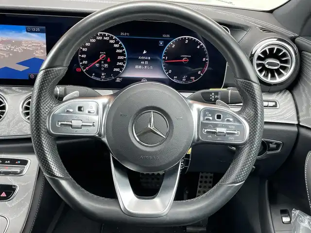 メルセデス・ベンツ ＣＬＳ２２０ｄ スポーツ エクスクルーシブPKG 鹿児島県 2019(平31)年 2万km ダイヤモンドホワイト 禁煙車/サンルーフ/純正HDDナビ(Bluetooth/フルセグ)/全周囲カメラ/USB/純正ETC/前後ドライブレコーダー/クルーズコントロール追従走行有/レザーシート（本革)/パワーシート(運転席/助手席)/シートヒーター(運転席/助手席)/エアシート(運転席/助手席)/ステアリングスイッチ/電動リアゲート/純正フロアマット/ブラインドスポットモニター/コーナーセンサー前後/横滑り防止装置/アイドリングストップ/衝突被害軽減装置/レーンキープアシスト/オートライト/LEDヘッドライト/ダブル/サイドエアバッグ/純正19インチアルミホイール/スマートキー/スペアキー1本/取扱説明書