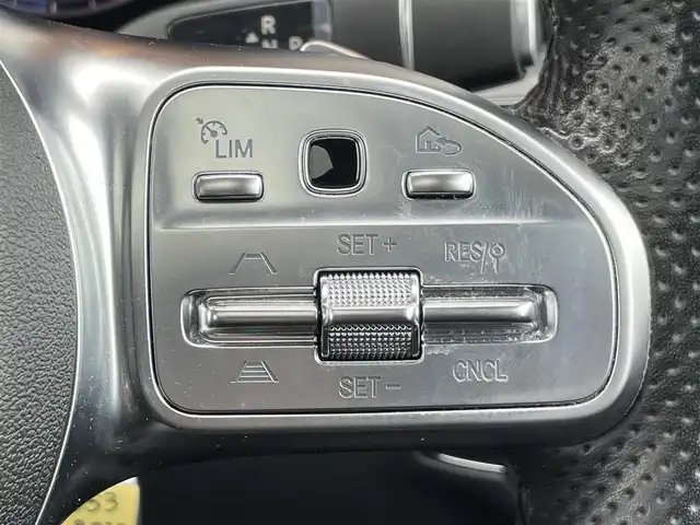 メルセデス・ベンツ ＣＬＳ２２０ｄ スポーツ エクスクルーシブPKG 鹿児島県 2019(平31)年 2万km ダイヤモンドホワイト 禁煙車/サンルーフ/純正HDDナビ(Bluetooth/フルセグ)/全周囲カメラ/USB/純正ETC/前後ドライブレコーダー/クルーズコントロール追従走行有/レザーシート（本革)/パワーシート(運転席/助手席)/シートヒーター(運転席/助手席)/エアシート(運転席/助手席)/ステアリングスイッチ/電動リアゲート/純正フロアマット/ブラインドスポットモニター/コーナーセンサー前後/横滑り防止装置/アイドリングストップ/衝突被害軽減装置/レーンキープアシスト/オートライト/LEDヘッドライト/ダブル/サイドエアバッグ/純正19インチアルミホイール/スマートキー/スペアキー1本/取扱説明書