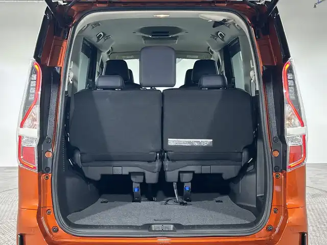 日産 セレナ e－パワー ハイウェイスター G 神奈川県 2021(令3)年 2.4万km サンライズオレンジ/ダイヤモンドブラック 純正10型SDナビゲーション/AM FM Bluetooth フルセグ CD DVD SD/アラウンドビューモニター/両側パワースライドドア/純正フリップダウンモニター/プロパイロット/全方位運転支援システム/インテリジェントエマージェンシーブレーキ/踏み間違い衝突防止アシスト/車線逸脱防止支援システム/後側方衝突防止支援システム/標識検知機能/前方衝突予測警報/車線逸脱警報/後後方車両検知警報/後退時車両検知警報/レザーシート/前席シートヒーター/ステアリングリモコン/ステアリングヒーター/ビルトインETC/前方ドライブレコーダー/純正フロアマット/デジタルインナーミラー/純正16インチアルミホイル/LEDヘッドライト/オートライト/オートマチックハイビーム/インテリジェントキー/スペアキー/ドアバイザー