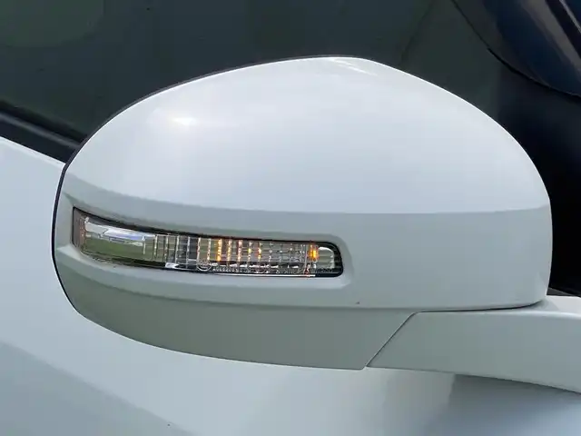 スズキ スイフト スポーツ 香川県 2014(平26)年 7万km スノーホワイトパール 登録時走行距離：69433km/カロッツェリアメモリナビ/　CD DVD BT フルセグTV/バックカメラ/クルーズコントロール/MTモード付AT/パドルシフト/アルミペダル/HIDヘッドライト/オートライト/フォグランプ/ETC/電動格納ウィンカーミラー/ドアバイザー/純正フロアマット/革巻きステアリング/ステアリングスイッチ/プッシュスタート/スマートキー/スペアキー/横滑り防止装置/新車時保証書/取扱説明書