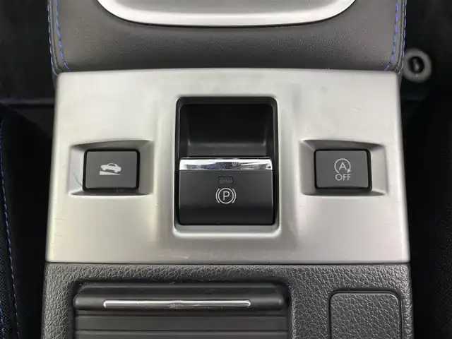 スバル レヴォーグ 1．6GT－S アイサイト 富山県 2015(平27)年 3.5万km パール 4WD/純正ナビ(AM/FM/CD/BT)/フルセグTV/車外カメラ(バック、サイド)/レーダークルーズコントロール/レーンキープアシスト/衝突軽減ブレーキ/ダウンヒルアシストコントロール/アイドリングストップ/ブラインドスポットモニター/電子パーキングブレーキ/ETC/LEDヘッドライト/パドルシフト/革巻きステアリング/純正フロアマット/前席パワーシート/純正AW/プッシュスタート/取扱説明書/保証書