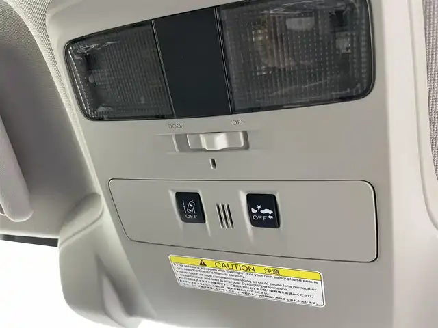 スバル レヴォーグ 1．6GT－S アイサイト 富山県 2015(平27)年 3.5万km パール 4WD/純正ナビ(AM/FM/CD/BT)/フルセグTV/車外カメラ(バック、サイド)/レーダークルーズコントロール/レーンキープアシスト/衝突軽減ブレーキ/ダウンヒルアシストコントロール/アイドリングストップ/ブラインドスポットモニター/電子パーキングブレーキ/ETC/LEDヘッドライト/パドルシフト/革巻きステアリング/純正フロアマット/前席パワーシート/純正AW/プッシュスタート/取扱説明書/保証書