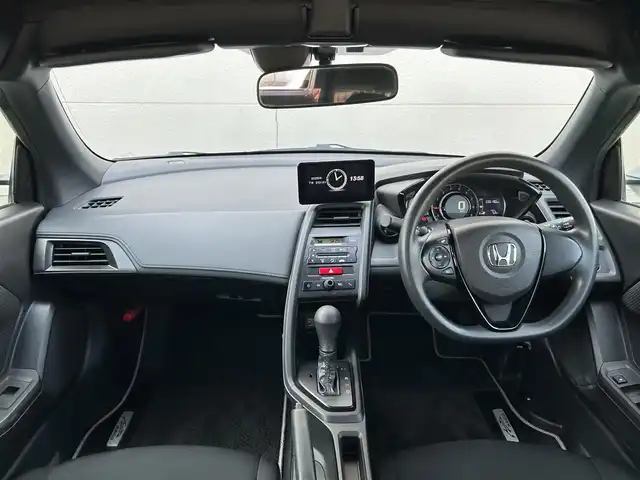 ホンダ Ｓ６６０ β 茨城県 2018(平30)年 3.6万km プレミアムスターホワイトP 純正ディスプレイオーディオ/バックカメラ/ルーフトップ/Bluetooth/ETC/CTBA/Gメーター標示機能/パドルシフト/HDMI入力/スポーツモード/純正フロアマット/LEDオートヘッドライト/スマートキー/プッシュスタート/横滑り防止機能/ステアリングスイッチ