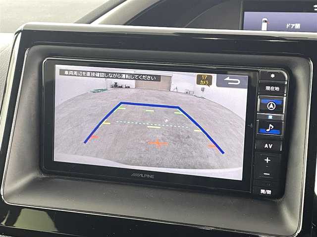 トヨタ ヴォクシー ZS 煌Ⅲ 福島県 2021(令3)年 2.7万km パール トヨタセーフティーセンス　/・PCS/・車線逸脱警報/・オートハイビーム/・クリアランスソナー/アルパインナビゲーション/【AM/FM/DVD/CD/Bluetooth/フルセグTV】　/バックカメラ　/ＥＴＣ　/ハーフレザーシート　/両側パワースライドドア　/クルーズコントロール　/プッシュスタート　/・スマートキー　/ＬＥＤライト　/・オートライト/純正フロアマット/ステアリングスイッチ/・革巻きステアリング/・チルトステアリング　/ドアバイザー