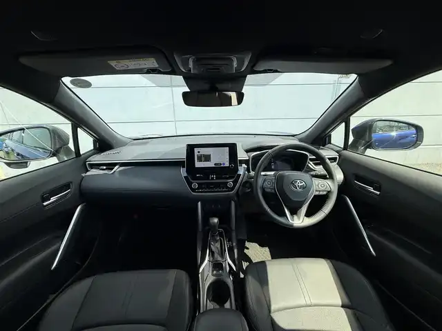 トヨタ カローラ クロス ハイブリッド Z 千葉県 2024(令6)年 0.1万km ダークブルーマイカM トヨタセーフティセンス/　衝突軽減ブレーキ/レーンキープアシスト/　レーダークルーズコントロール/オートハイビーム/　クリアランスソナー/ブラインドスポットモニター/　安心降車アシスト/純正メーカーディスプレイオーディオ/　フルセグ/BT/USB/カープレイ/バックカメラ/ステアリングスイッチ/ETC/パワーバックドア/レザーシート/パワーシート(D席)/シートヒーター(D/N席)/LEDヘッドライト/オートライト/フォグライト/スマートキー/プッシュスタート