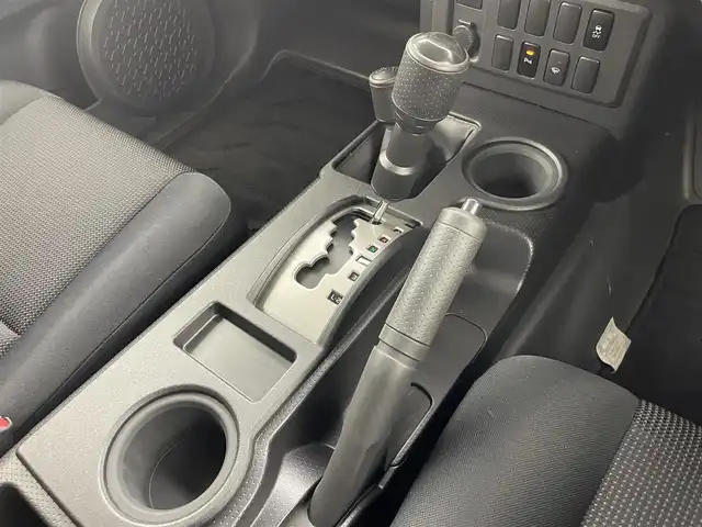 トヨタ ＦＪクルーザー 群馬県 2014(平26)年 8.6万km ベージュ/ホワイト ナビ　フルセグ　Ｂｌｕｅｔｏｏｔｈ　バックカメラ　前後ドライブレコーダー　ＥＴＣ　純正フロアマット　フロントフォグランプ　ＬＥＤヘッドライト　純正アルミホイール１７インチ　コーナーセンサー　禁煙車