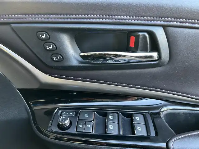 トヨタ ハリアー プレミアム スタイルモーヴ 愛知県 2015(平27)年 8.4万km スパークリングブラックパールクリスタルシャイン /パノラマルーフ//ALPINEナビ//フルセグTV//AM/FM/CD/DVD/SD/TV/BT//バックカメラ//ビルトインETC//フロントドライブレコーダー//レーダークルーズコントロール//横滑り防止装置//レーンアシスト//プリクラッシュセーフティ//電動リアゲート//インテリジェントクリアランスソナー//アイドリングストップ//ステアスイッチ//パワーシート(D/N)//シートヒーター(D/N)//メモリーシート(D)//オートリトラミラー//純正LEDオートライト//オートハイビーム//フロントフォグランプ//純正１８インチアルミホイール//純正ドアバイザー//純正フロアマット//ISOFIX//イモビライザー//社外レーダー//ダブル/サイド/カーテンエアバッグ//スマートキー//スペアキー１本//取扱説明書//ナビ取扱説明書//保証書//記録簿(H28/H29/R1)