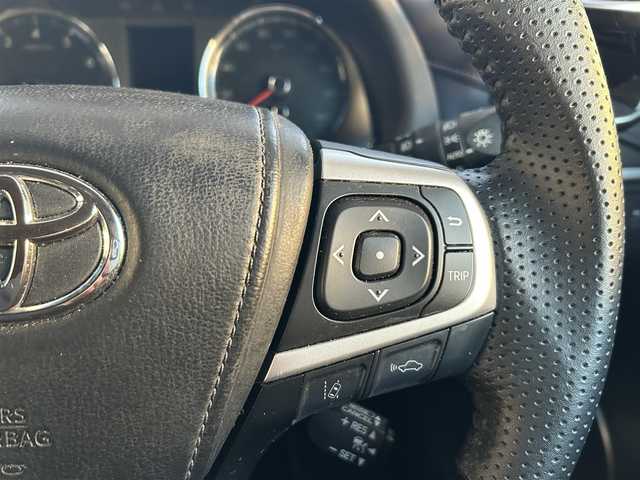 トヨタ ハリアー プレミアム スタイルモーヴ 愛知県 2015(平27)年 8.4万km スパークリングブラックパールクリスタルシャイン /パノラマルーフ//ALPINEナビ//フルセグTV//AM/FM/CD/DVD/SD/TV/BT//バックカメラ//ビルトインETC//ドライブレコーダー//レーダークルーズコントロール//横滑り防止装置//レーンアシスト//プリクラッシュセーフティ//電動リアゲート//インテリジェントクリアランスソナー//アイドリングストップ//ステアスイッチ//パワーシート(D/N)//シートヒーター(D/N)//メモリーシート(D)//オートリトラミラー//純正LEDオートライト//オートハイビーム//フロントフォグランプ//純正１８インチアルミホイール//純正ドアバイザー//純正フロアマット//ISOFIX//イモビライザー//社外レーダー//ダブル/サイド/カーテンエアバッグ//スマートキー//スペアキー１本//取扱説明書//ナビ取扱説明書//保証書//記録簿(H28/H29/R1)