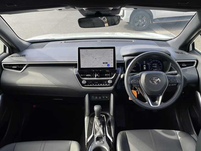 トヨタ カローラ クロス ハイブリッド Z 山口県 2024(令6)年 1.1万km プラチナホワイトパールマイカ 禁煙車/ワンオーナー/スマートキー/プッシュスタート/ETC2.0/全方位カメラ/純正HDDナビ/(DTV/BT/USB/ラジオ)/電子パーキングブレーキ/パワーバックドア/シートヒーター/D席パワーシート/パーキングアシスト/レーダークルーズコントロール/オートライト/オートエアコン/純正アルミホイール/純正フロアマット/保証書/取扱説明書