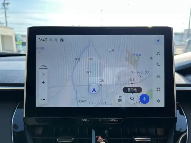 トヨタ カローラ クロス ハイブリッド Z 山口県 2024(令6)年 1.1万km プラチナホワイトパールマイカ 禁煙車/ワンオーナー/スマートキー/プッシュスタート/ETC2.0/全方位カメラ/純正HDDナビ/(DTV/BT/USB/ラジオ)/電子パーキングブレーキ/パワーバックドア/シートヒーター/D席パワーシート/パーキングアシスト/レーダークルーズコントロール/オートライト/オートエアコン/純正アルミホイール/純正フロアマット/保証書/取扱説明書