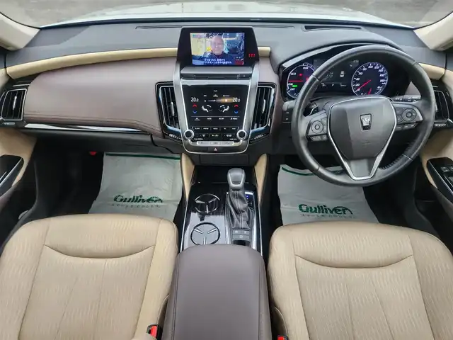 トヨタ クラウン ハイブリッド S Cパッケージ 宮城県 2018(平30)年 1.8万km プレシャスシルバー 〇純正8インチナビ/〇フルセグTV/〇バックカメラ/〇ビルトインETC2.0/〇ドライブレコーダー/〇レーダークルーズコントロール/〇コーナーセンサー/〇トヨタセーフティセンス/〇ブラインドスポットモニター/〇LEDヘッドランプ/〇オートライト/〇ヘッドアップディスプレイ/〇革巻きステアリングホイール/〇ファブリックシート/〇シートヒーター/パワーシート/〇純正ホイール社内積み込み/〇社外20インチアルミホイール/〇スマートエントリー/スタートシステム/〇スペアキー/〇禁煙車