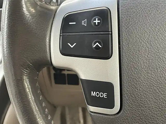 トヨタ ランドクルーザー ZX 長野県 2013(平25)年 9.2万km パール ４WD/サンルーフ/ベージュレザー シート/純正メーカーナビ/バックカメラ/ETC/社外18インチアルミ/社外18インチアルミ夏タイヤ積込/前後コーナーセンサー /ルーフレール/ワンオーナー /保証書/スペアキー