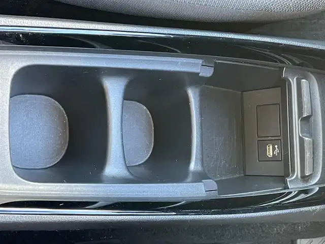 トヨタ アクア G 山口県 2021(令3)年 4.1万km プラチナホワイトパールマイカ 純正ディスプレイオーディオ/（ナビあり）/BT/ETC/LEDライト/コーナーセンサー/レーンアシスト/衝突軽減ブレ―キ/バックカメラ/クルーズコントロール/電動格納ミラー/純正フロアマット