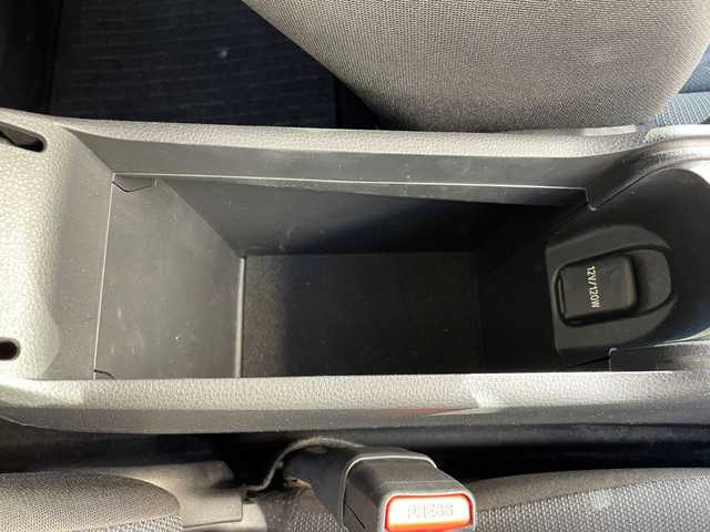 トヨタ アクア G 山口県 2021(令3)年 4.1万km プラチナホワイトパールマイカ 純正ディスプレイオーディオ/（ナビあり）/BT/ETC/LEDライト/コーナーセンサー/レーンアシスト/衝突軽減ブレ―キ/バックカメラ/クルーズコントロール/電動格納ミラー/純正フロアマット