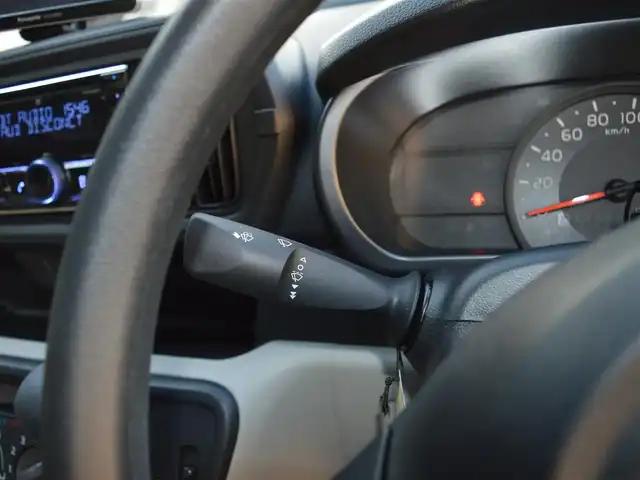 トヨタ パッソ X 栃木県 2023(令5)年 1.4万km ブライトシルバーM ワンオーナー/スマートアシスト/(衝突警報機能/衝突回避支援ブレーキ機能/誤発進抑制制御機能/車線逸脱警報/先行車発進お知らせ機能/オートハイビーム)/坂道発進補助機能/社外ポータブルナビ/(ワンセグ/AM/FM)/社外オーディオ/(CD/BT)/ビルトインETC/コーナーセンサー/オートライト/スマートスペアキー/取扱説明書