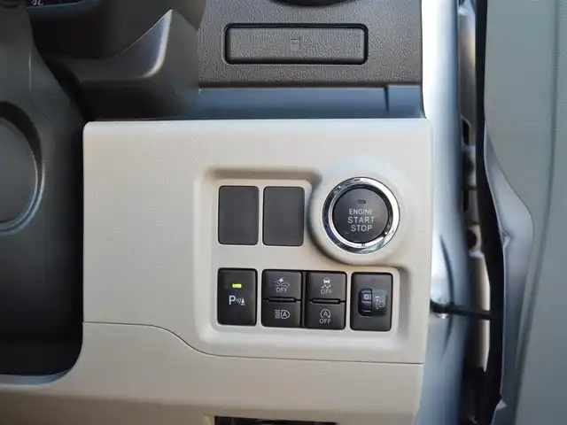 トヨタ パッソ X 栃木県 2023(令5)年 1.4万km ブライトシルバーM ワンオーナー/スマートアシスト/(衝突警報機能/衝突回避支援ブレーキ機能/誤発進抑制制御機能/車線逸脱警報/先行車発進お知らせ機能/オートハイビーム)/坂道発進補助機能/社外ポータブルナビ/(ワンセグ/AM/FM)/社外オーディオ/(CD/BT)/ビルトインETC/コーナーセンサー/オートライト/スマートスペアキー/取扱説明書