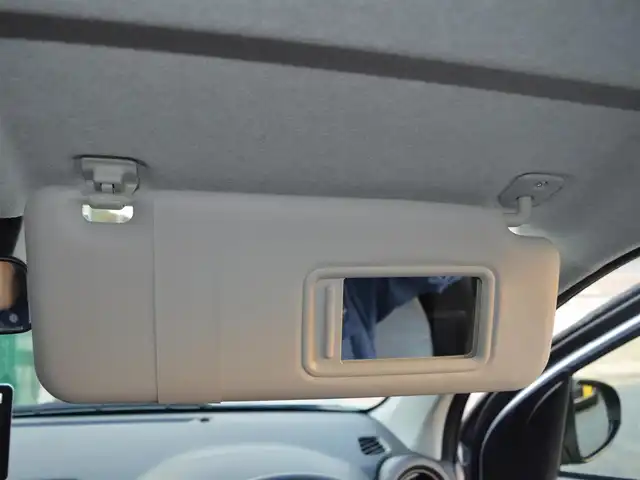 トヨタ パッソ X 栃木県 2023(令5)年 1.4万km ブライトシルバーM ワンオーナー/スマートアシスト/(衝突警報機能/衝突回避支援ブレーキ機能/誤発進抑制制御機能/車線逸脱警報/先行車発進お知らせ機能/オートハイビーム)/坂道発進補助機能/社外ポータブルナビ/(ワンセグ/AM/FM)/社外オーディオ/(CD/BT)/ビルトインETC/コーナーセンサー/オートライト/スマートスペアキー/取扱説明書