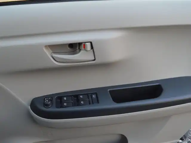 トヨタ パッソ X 栃木県 2023(令5)年 1.4万km ブライトシルバーM ワンオーナー/スマートアシスト/(衝突警報機能/衝突回避支援ブレーキ機能/誤発進抑制制御機能/車線逸脱警報/先行車発進お知らせ機能/オートハイビーム)/坂道発進補助機能/社外ポータブルナビ/(ワンセグ/AM/FM)/社外オーディオ/(CD/BT)/ビルトインETC/コーナーセンサー/オートライト/スマートスペアキー/取扱説明書