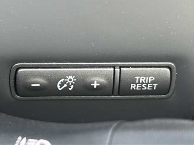 日産 スカイライン 200GT－t 茨城県 2014(平26)年 3.8万km ダークメタルグレー ビーグルダイナミクスコントロール/純正ナビ/　　BT/CD/DVD/ワンセグ/バックカメラ/ドライブレコーダー付デジタルインナーミラー(駐車監視録画付)/インテリジェントクルーズコントロール/パワーシート/ハーフレザーシート/純正17インチアルミホイール/LEDオートライト/アイドリングストップ/スマートキー/ETC