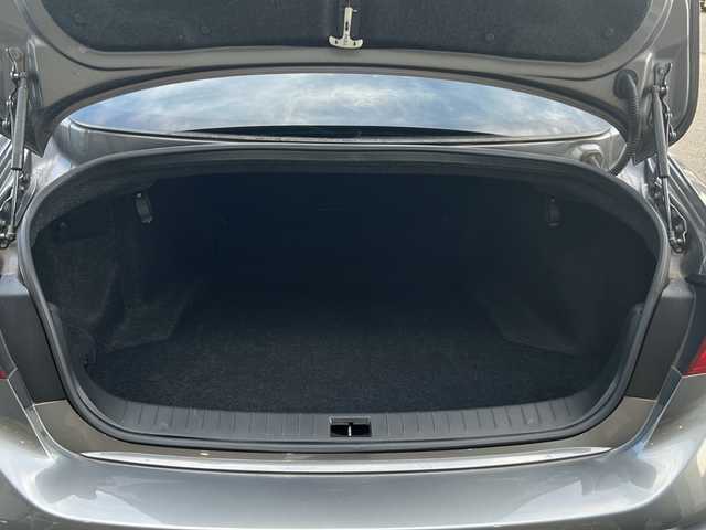 日産 スカイライン 200GT－t 茨城県 2014(平26)年 3.8万km ダークメタルグレー ビーグルダイナミクスコントロール/純正ナビ/　　BT/CD/DVD/ワンセグ/バックカメラ/ドライブレコーダー付デジタルインナーミラー(駐車監視録画付)/インテリジェントクルーズコントロール/パワーシート/ハーフレザーシート/純正17インチアルミホイール/LEDオートライト/アイドリングストップ/スマートキー/ETC