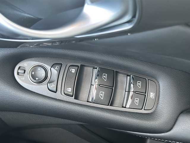 日産 スカイライン 200GT－t 茨城県 2014(平26)年 3.8万km ダークメタルグレー ビーグルダイナミクスコントロール/純正ナビ/　　BT/CD/DVD/ワンセグ/バックカメラ/ドライブレコーダー付デジタルインナーミラー(駐車監視録画付)/インテリジェントクルーズコントロール/パワーシート/ハーフレザーシート/純正17インチアルミホイール/LEDオートライト/アイドリングストップ/スマートキー/ETC