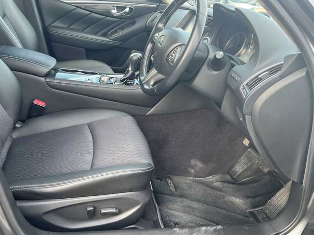 日産 スカイライン 200GT－t 茨城県 2014(平26)年 3.8万km ダークメタルグレー ビーグルダイナミクスコントロール/純正ナビ/　　BT/CD/DVD/ワンセグ/バックカメラ/ドライブレコーダー付デジタルインナーミラー(駐車監視録画付)/インテリジェントクルーズコントロール/パワーシート/ハーフレザーシート/純正17インチアルミホイール/LEDオートライト/アイドリングストップ/スマートキー/ETC