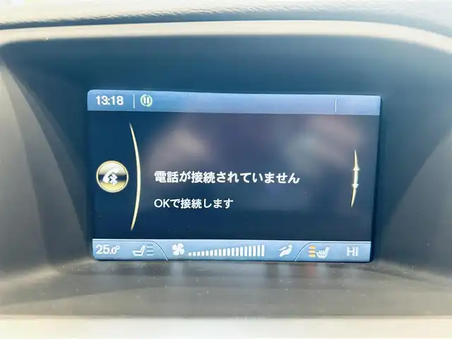 ボルボ Ｖ６０ T4 Rデザイン 大阪府 2014(平26)年 5.6万km 黒 シティセーフティ/ACC/BLIS/純正ナビ/TV/バックカメラ/クリアランスソナー/パドルシフト/ETC/ドラレコ/レーダー探知機/スマートキー/ルーフレール/黒革/パワーシート/Dシートメモリ/シートヒーター/純正18インチAW/HIDヘッドライト