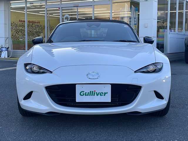 マツダ ロードスター S スペシャルパッケージ 大阪府 2025(令7)年 0.3万km スノーフレイクホワイトパールマイカ 純正ナビ（フルセグTV/Bluetooth/AM・FM）/バックカメラ/シートヒーター（運転席・助手席）/コーナーセンサー/ETC/クルーズコントロール/横滑り防止機能/本革巻きステアリング/プッシュスタート/オートライト/純正16インチアルミホイール