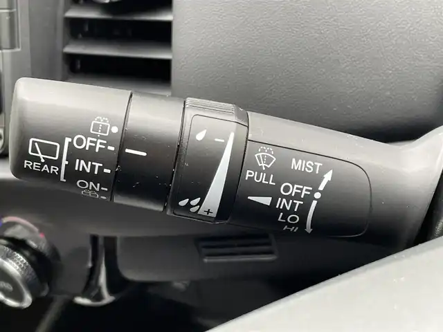 ホンダ フィット e:HEVホーム 東京都 2024(令6)年 0.2万km ミッドナイトブルービームM 純正９型ＳＤナビ＆フルセグ　/ホンダセンシング　/・パーキングセンサーシステム　/・アダプティブクルーズコントロール　/・衝突軽減ブレーキ　/・路外逸脱警報システム　/・歩行者事故低ステアリング/・標識認識機能/・先行車発進お知らせ機能/・路外逸脱警報/・車線維持支援システム/・トラフィックジャムアシスト/・オートハイビーム/ＬＥＤヘッドライト　/ビルトインETC/プッシュエンジンスタート/純正フロアマット/保証書＆取説/Wエアバック＆ABS