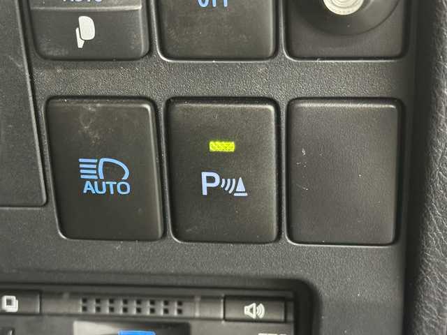 トヨタ ランドクルーザー ZX 三重県 2018(平30)年 6.3万km ブラック プレミアムガソリン/フルタイム4WD/MTモード付フロア6AT/純正 9.2インチナビ*1/（AM/FM/CD/DVD/Blu-ray/SDREC/SD/USB/Bluetooth/VTR/AUX/TV）/トヨタプレミアムサウンド（12スピーカー）*/マルチテレインモニター*/モデリスタエアロ（F/S/R下）/社外後席モニター/ドライブレコーダー 前後/社外セキュリティ/ETC2.0/Toyota Safety Sense/●PCS/●LDA/●レーダークルコン/●AHB/・クリアランスソナー&バックソナー/・ブラインドスポットモニター/・リヤクロストラフィックアラート*1/など/装備/・パワーバックドア（上側）*/・ルーフレール（ブラック）*/・寒冷地仕様*/・ムーンルーフ/・茶革シート/・シートヒーター（D/N/2nd左右）/ベンチレーション（D/N）/・ステアリングヒーター/・パワーシート（D/N）（2nd前後パワースライド機構）/・左右＆後席左右独立オートエアコン/・LEDヘッドランプ/・オートワイパー/・社外22inAW/・ガナドール4本出しマフラー/・社外テールレンズ（純正あり）/など/メカニズム系装備/・高低調整サスペンション/・バリアブルギヤレシオステアリング/など/*…OP装備