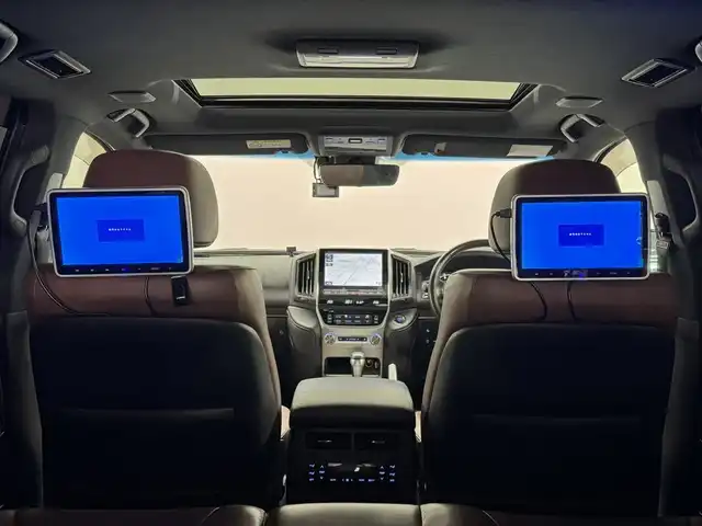 トヨタ ランドクルーザー ZX 三重県 2018(平30)年 6.3万km ブラック プレミアムガソリン/フルタイム4WD/MTモード付フロア6AT/純正 9.2インチナビ*1/（AM/FM/CD/DVD/Blu-ray/SDREC/SD/USB/Bluetooth/VTR/AUX/TV）/トヨタプレミアムサウンド（12スピーカー）*/マルチテレインモニター*/モデリスタエアロ（F/S/R下）/社外後席モニター/ドライブレコーダー 前後/社外セキュリティ/ETC2.0/Toyota Safety Sense/●PCS/●LDA/●レーダークルコン/●AHB/・クリアランスソナー&バックソナー/・ブラインドスポットモニター/・リヤクロストラフィックアラート*1/など/装備/・パワーバックドア（上側）*/・ルーフレール（ブラック）*/・寒冷地仕様*/・ムーンルーフ/・茶革シート/・シートヒーター（D/N/2nd左右）/ベンチレーション（D/N）/・ステアリングヒーター/・パワーシート（D/N）（2nd前後パワースライド機構）/・左右＆後席左右独立オートエアコン/・LEDヘッドランプ/・オートワイパー/・社外22inAW/・ガナドール4本出しマフラー/・社外テールレンズ（純正あり）/など/メカニズム系装備/・高低調整サスペンション/・バリアブルギヤレシオステアリング/など/*…OP装備