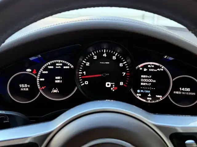 ポルシェ カイエン クーペ 愛知県 2020(令2)年 5.3万km キャララホワイトメタリック /禁煙//正規ディーラー車/【メーカーオプション】/・フロアマット/・イオナイザー/・ステアリングヒーター/・5人乗りシート/・21インチスパイダーホイール/・シートベンチレーション/・PDLS付LEDヘッドライト/・シートベルトブラウン/・レーンキープアシスト/・14wayシート/・プライバシーガラス/・コンフォートアクセス/・自動防眩ミラー//スポーツクロノ//パノラマルーフ//ドライブレコーダー//ETC2.0//パワーバックドア//茶革シート//前後シートヒーター//アイドリングストップ//革巻きステアリング//ステアリングスイッチ//パドルシフト//オートリトラウィンカーミラー//スマートキー//電動リアスポイラー//ポルシェアクティブセーフ//サラウンドアシスト//パークアシスト//ACC//BSM//メーカーナビ//全方位カメラ//BT/AM/FM//オフロードモード//電子パーキング//SPORT/SPORT＋/NORMALモード//バーチャルコックピット//横滑り防止//保証書//取扱説明書//スペアキー