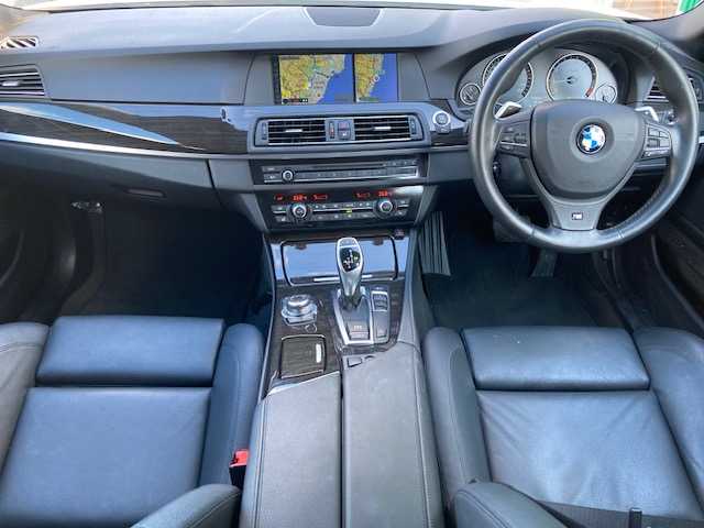 ＢＭＷ ５２３ｉ