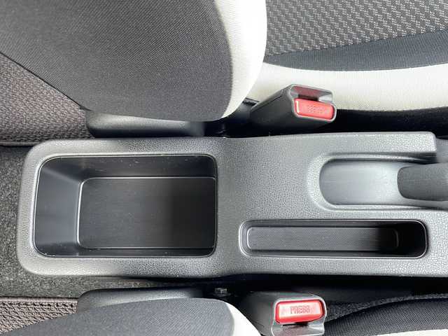 日産 ノート e－パワー X 長野県 2018(平30)年 3.3万km ホワイト 純正ナビ（CD/TV/Bluetooth） MJ117D-W　/アラウンドビューモニター（全周囲カメラ）　/インテリジェント ルームミラー　/プッシュスタート　/エマージェンシーブレーキ（衝突被害軽減）　/LDW　車線逸脱防止警報　/フロント & バックソナー　/踏み間違い防止アシスト　/オートエアコン　/オートライト　/オートハイビーム　/ETC　/インテリジェントキーシステム　/保　