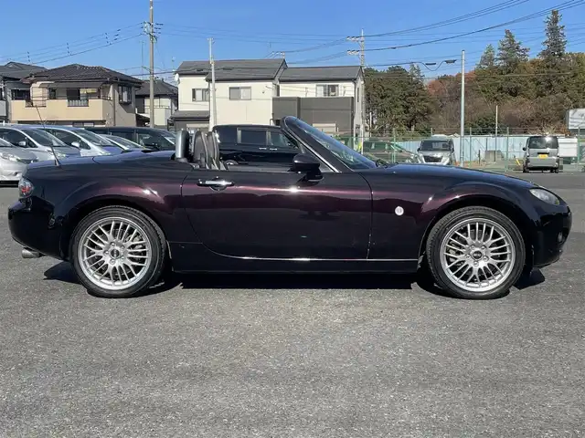 マツダ ロードスター Blaze Edition RHT 千葉県 2007(平19)年 5.2万km ラディアントエボニーマイカ 専用カラー（ラディアントエボニーマイカ）/専用BBS17インチAW/専用サンドベージュ本革シート/純正HDDナビ/BOSEサウンドシステム/純正ビルシュタインダンパー/HIDヘッドライト/電動オープン/H19.20.21.22.23.24.26.27.28.29.R3.4年ディーラー記録簿有